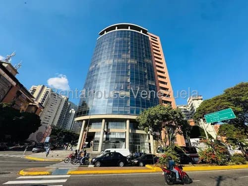 En Alquiler Oficina Moderna Y Acogedora, Ubicado En Los Dos Caminos!!! Contáctame: Edith Chacón