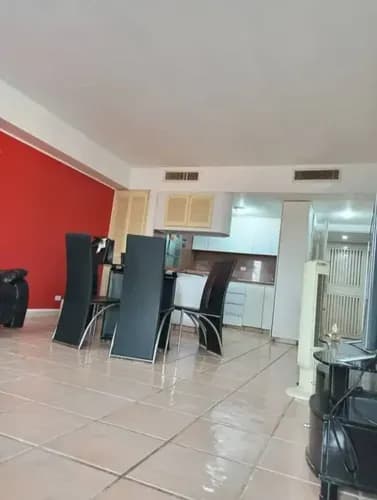 Ofrece En Alquiler Diario Apartamento, Ubicado En El C.r Playa Mar