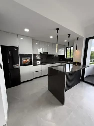 Moderno Apartamento En Valencia Urbanización El Bosque L. C