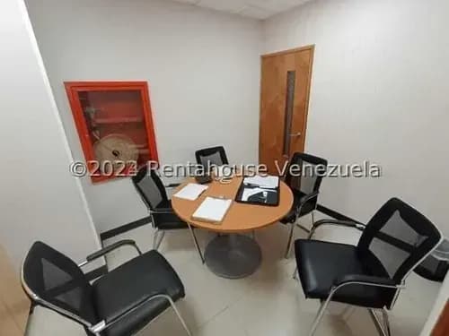 Oficinas En Venta La Candelaria 24-1200 Lv