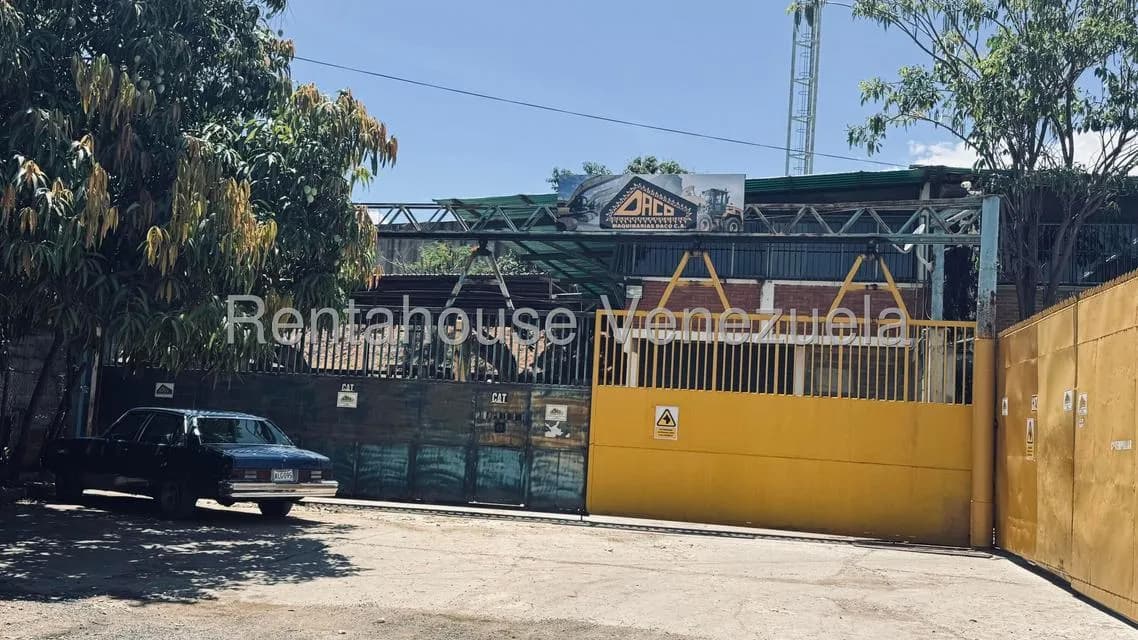 Comercial (Galpon - Deposito) en Venta en Guatire, Miranda