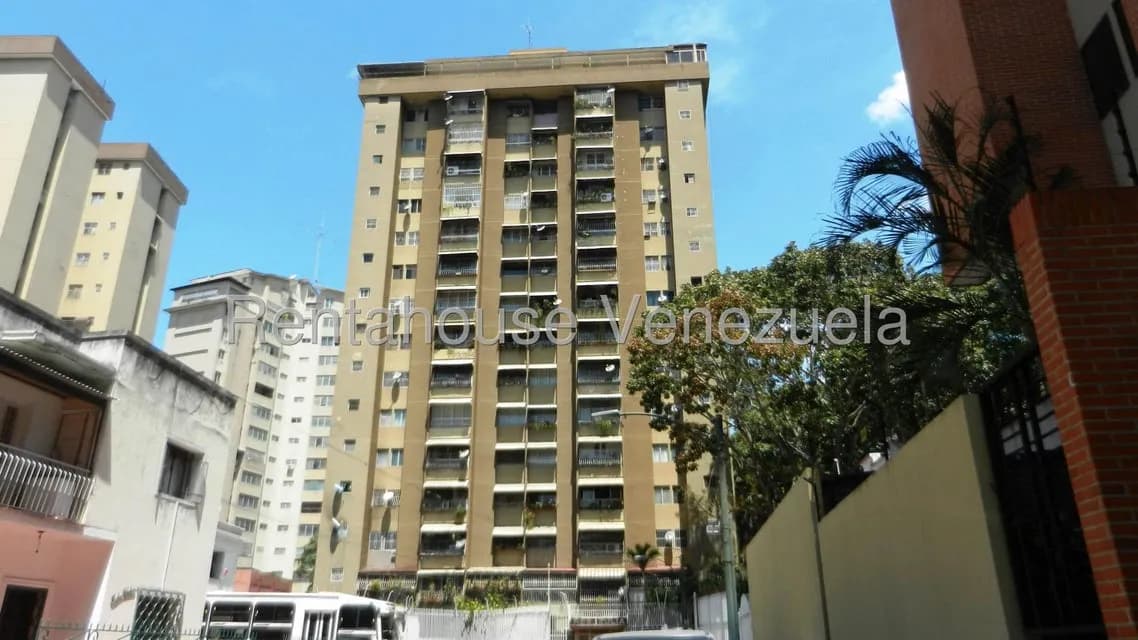 Apartamento (1 Nivel) en Alquiler en El Paraiso, Distrito Metropolitano