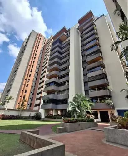 Marisela Correa Vende Moderno Apartamento En Residencias Monticello, Urb. El Bosque, Valencia
