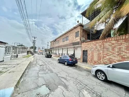 Naudy Escalona & Maribel Morillo Asesores Inmobiliarios De Rentahouse Venden Excelente Oficina En Zona Centro De Cabudare 26-16489 Lara