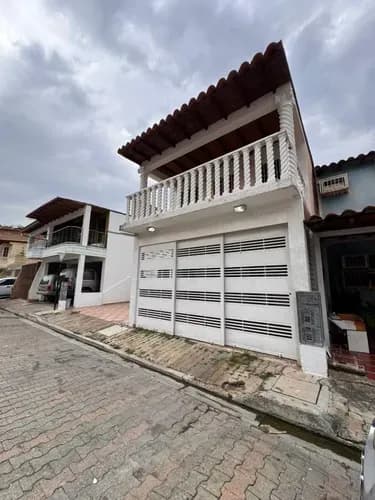 Venta Casa En Parqueserino San Diego Edo. Carabobo Z45-03