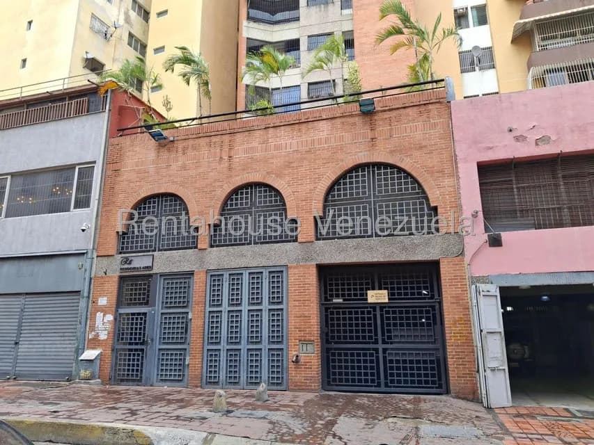 Comercial (Galpon - Deposito) en Alquiler en Parroquia La Candelaria, Distrito Metropolitano
