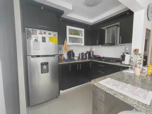 En Venta Apartamento En Urb La Granja Res Valle Fresco Naguanagua Excelente Clima Todo Muy Cerca, Piso Alto Buen Conjunto Cerrado.