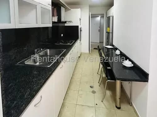 En El Corazón De Los Dos Caminos Apartamento Con Excelente Distribución E Iluminación. Mls #26-21176