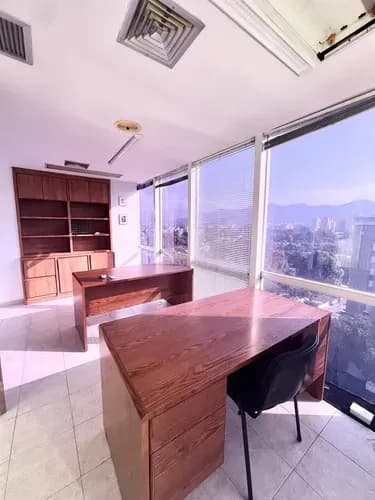 Michelle Alquila Oficina En La Torre Leonardo Da Vinci Planta 100%, Amoblada Valencia Jj-r /326