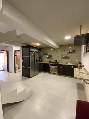 328172 Cmg En Venta Townhouse Remodelado En Manantial - Res. Aguamanil - Naguanagua