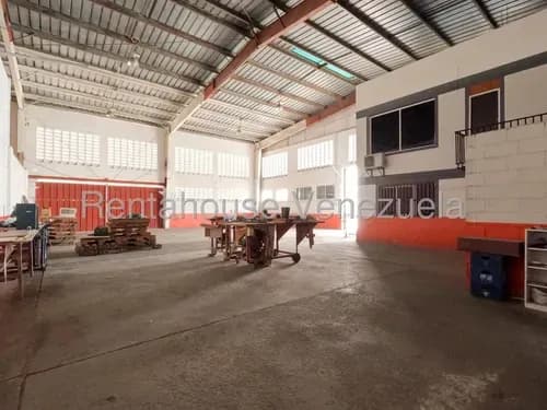 Raíza Suárez Alquila 2 5 1 6 2 1 0 Espectacular Galpón De 2 Niveles, Mezzanina, Maquina Empaquetadora, Oficinas, Sala De Conferencias, Cocina, Comedor, Zona Industrial 1 Barquisimeto