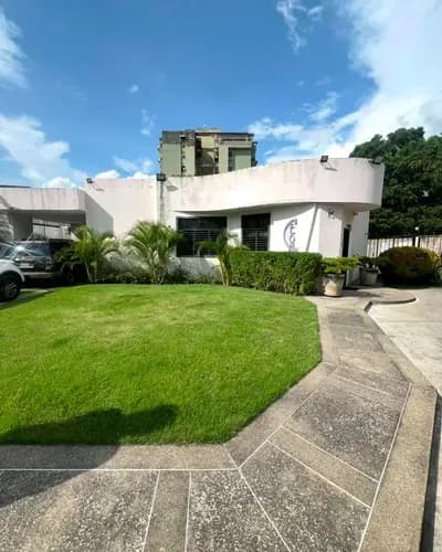 Se Alquila Consultorio Av. Principal De San Miguel Maracay - Aragua