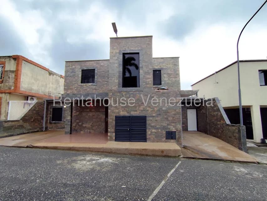 Casa (Duplex) en Venta en Villa Contemporanea, Portuguesa