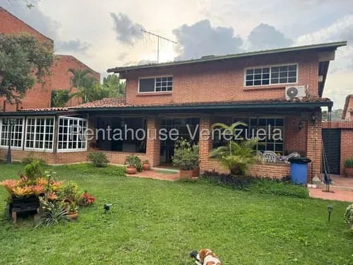 Casa En Venta En El Hatillo. Mls 26-20527. Zr