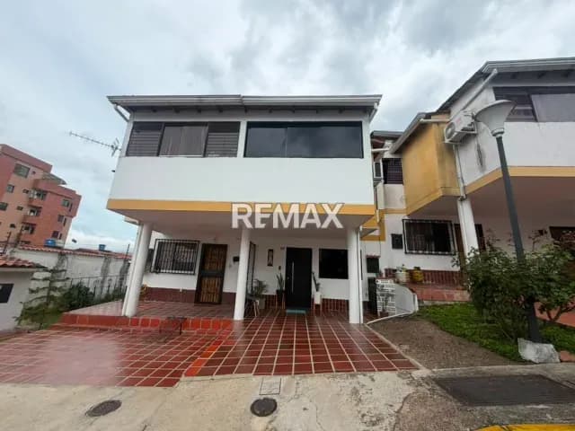 Casa. Venta. Pueblo Nuevo