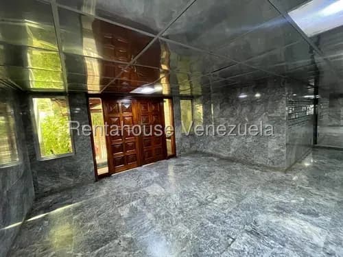 Y.a / Apartamento En Alquiler - Moltalban Ii / Mls #26-18363
