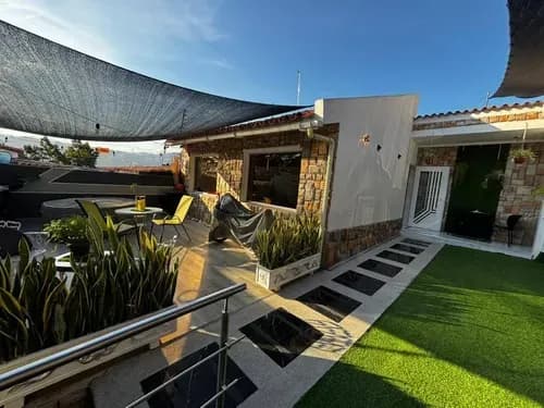 Casa En Venta Urb. Trigal Norte 336 Mts2. Inf. F. Rosell