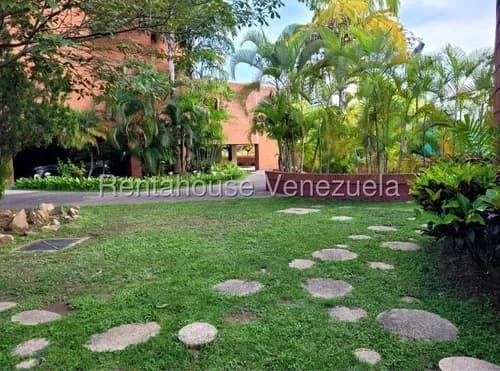 Guaicay, La Tahona. Apartamento En Venta, Calle Cerrada, Vigilancia 24/7, Baja Densidad. Mo 26-16019