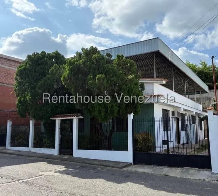 Casa (Duplex) en Venta en Guatire, Miranda