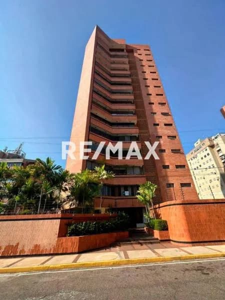 Se Vende Apartamento en Edificio Comalaly en el Sector Bellas Artes
