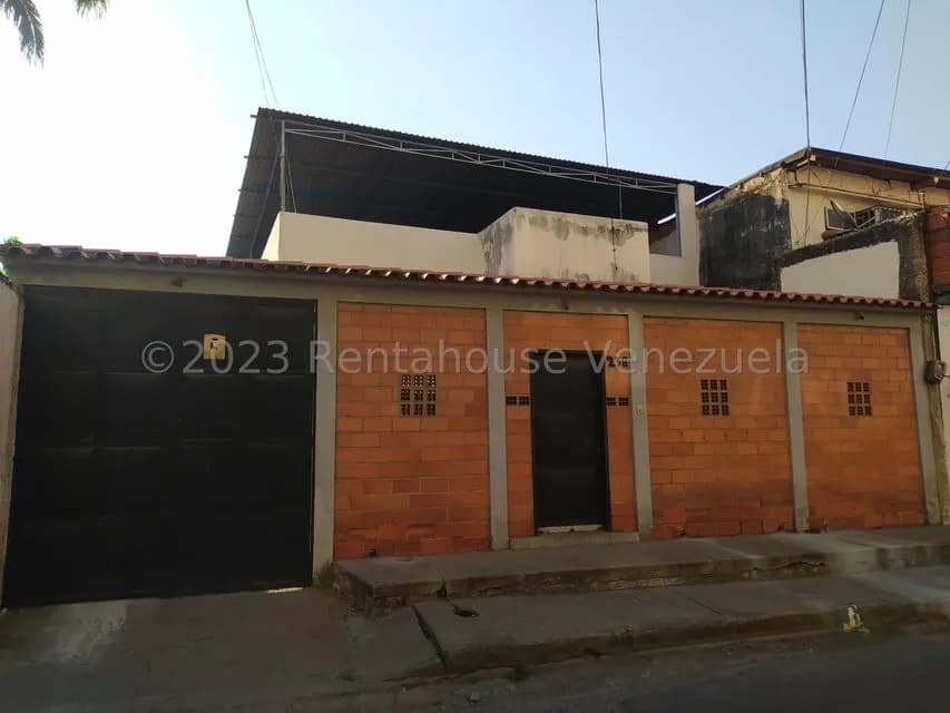 Casa (Multipes Niveles) en Venta en Zona Centro, Aragua