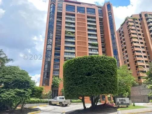 Tg Excelente Apartamento En Venta En Los Dos Caminos, 172 Mts2 Con Estupendas Áreas Sociales, 25-2508