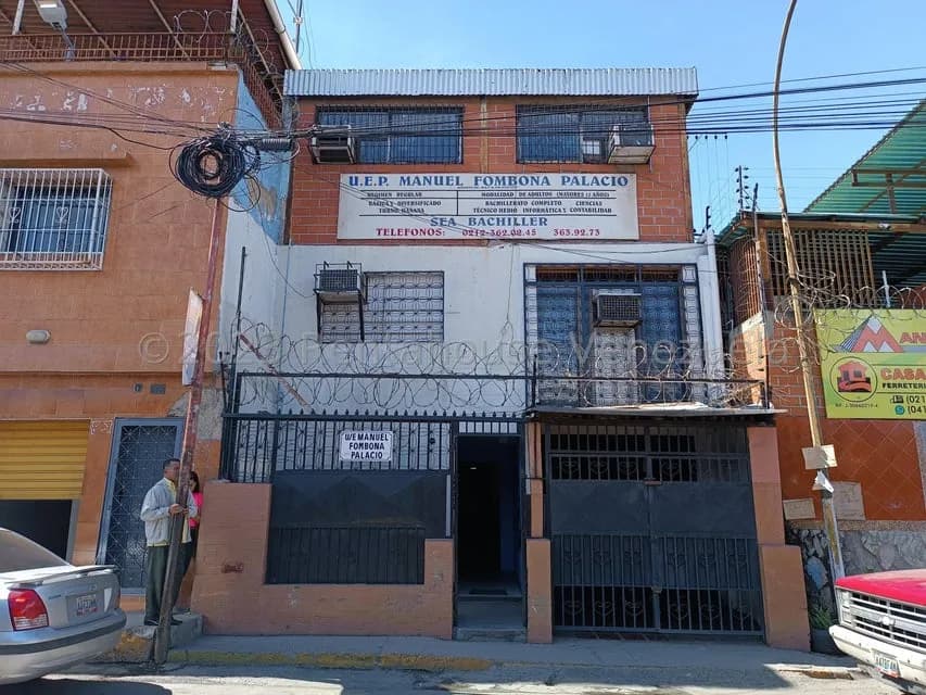 Comercial (Edificio) en Alquiler en Guarenas, Miranda