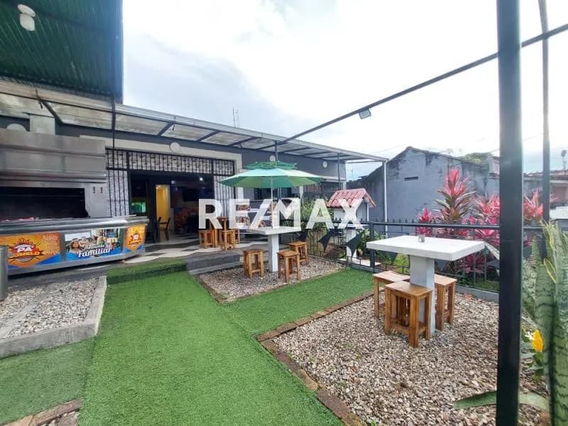 En Venta Fondo de Comercio PaComelo Restaurant Av. Principal de Barrio Sucre 1 cuadra más arriba de la Normal