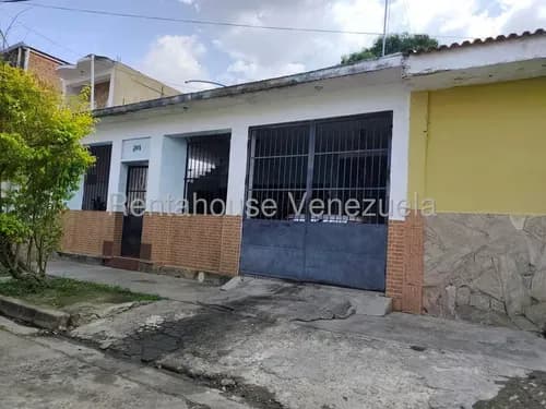 Casa En Venta En Bella Florida Los Caobos Mm Valencia Carabobo