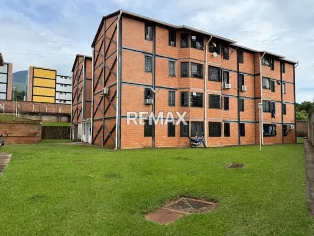 En ALQUILER apartamento ubicado en La Castellana. Conjunto Residencial La Bendición de Dios Frente al Centro Comercial Palo Verde