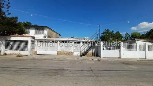Vendo Casa En La Herrerena Av. Intercomunal Turmero-maracay, Código 26-16457 Cm Leer Descripción