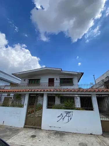En Alquiler Casa Comercial En La Viña Al Lado De Dolcezza