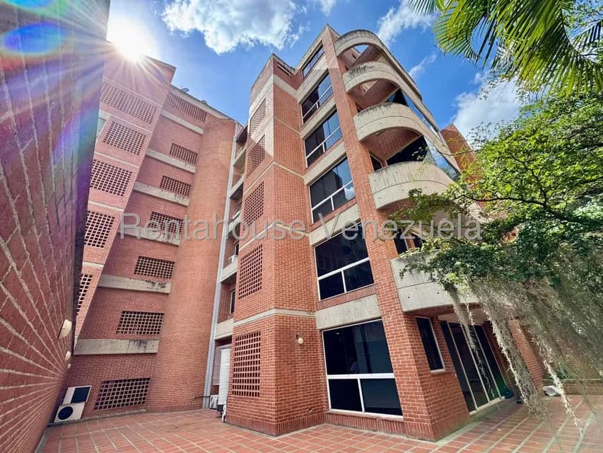 Apartamento (Planta Baja) en Venta en Lomas del Sol, Distrito Metropolitano