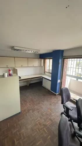 Oficina O Cubiculo En Los Dos Caminos Cerca Al Famatodo Y El C.c El Milenium