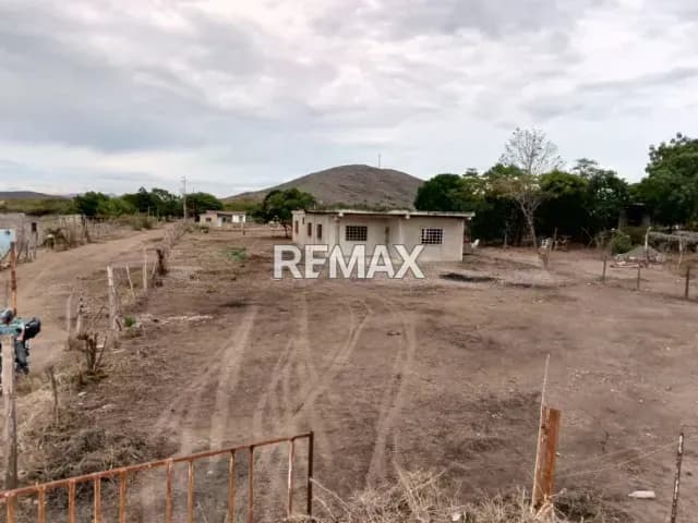 En venta casa para terminar en Tintorero municipio Jiménez