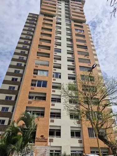 Alquiler Apartamento En Las Chimeneas Valencia Res. Vista Al Parque Piscina Y Planta Total