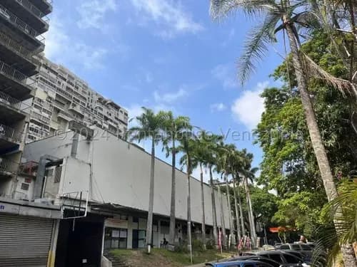 Oficina En Venta Los Chaguaramos Mls# 26-21935