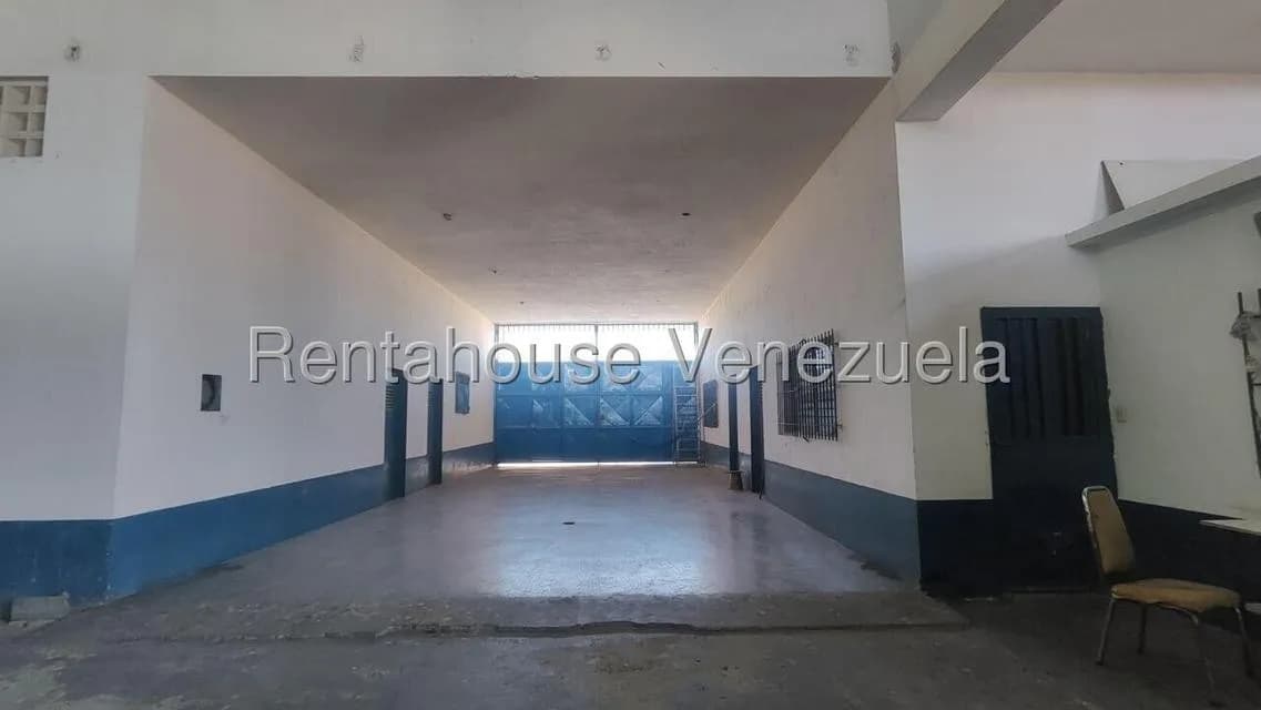 Comercial (Galpon - Deposito) en Alquiler en Nuevo Pueblo, Falcon