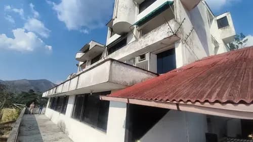 Annic Coronado Vende Altos De Guataparo Vista Al Campo De Golf Varios Niveles 277673