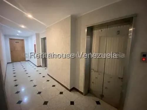 Apartamento Venta En Urb Miranda 26-4122