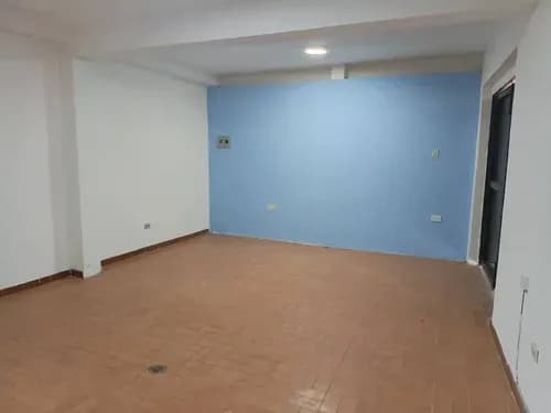 Alquila Local Comercial 42m2 En San Diego Urb. Monteserinos. Pg