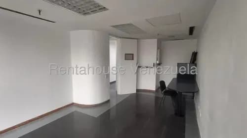 Local Comercial En El Bosque En Alquiler - 26-20272 - Cv