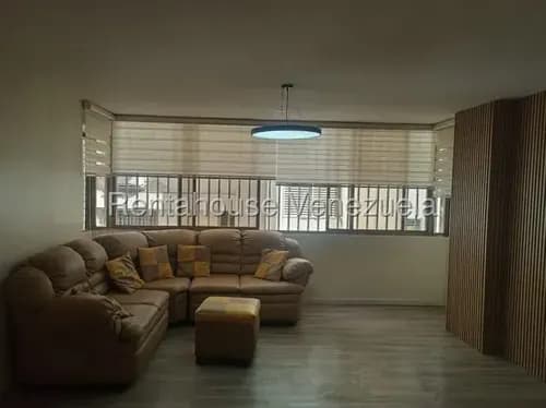 Apartamento En Alquiler La Florida 26-22298