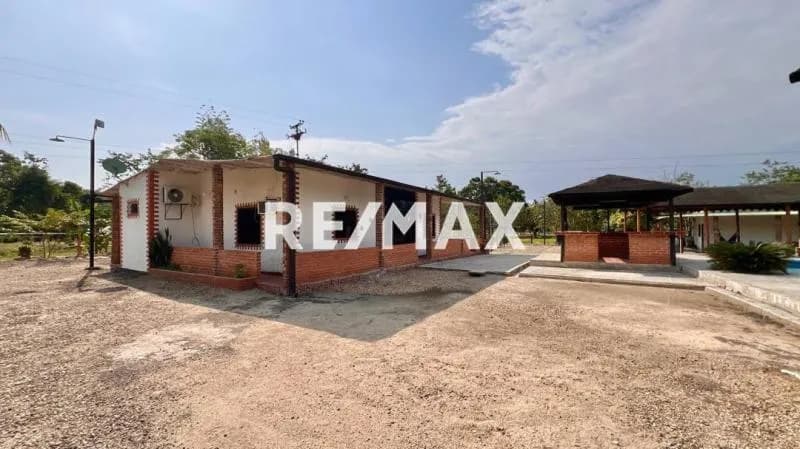 VENTA DE UNIDAD DE PRODUCCION SECTOR LOS COCOS PABELLON FERNANDEZ FEO