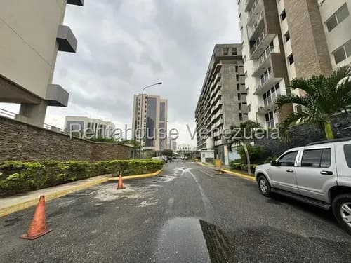 Yolmar Mendoza Vende Cómodo Apartamento Al Este De Barquisimeto, Combina Modernidad, Amplitud Y La Emoción De Estrenar