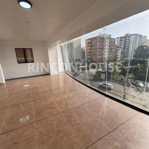 Oficina En Alquiler En Calicanto , Torre Futuro, Maracay