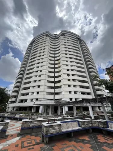 Vende Urb. El Bosque, Res. Terrazas Del Paraíso