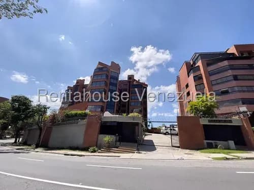 Se Vende Bello Apartamento En Colinas De Valle Arriba Mls 26-14308