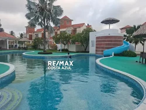 Remax Vende Town House En El Conjunto Pescadores I Tucacas