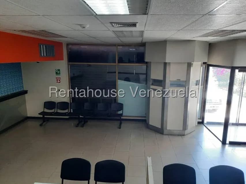 Comercial (Local Comercial) en Alquiler en Avenida Bolivar, Zulia